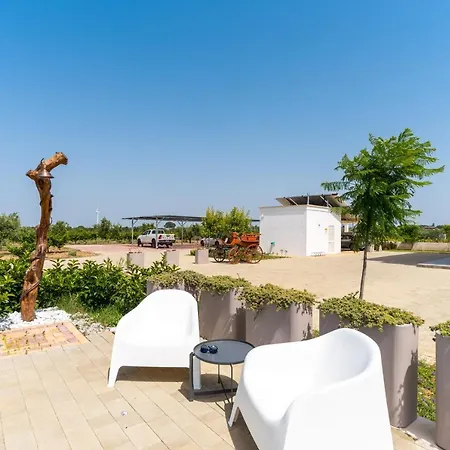Le Scuderie 3 Apartment *