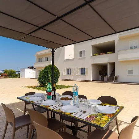 Le Scuderie 3 Apartment