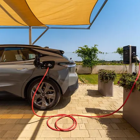 Le Scuderie 3 Galatone